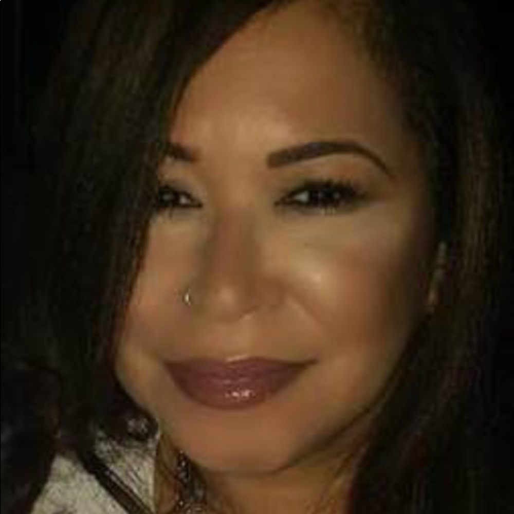 Meet your Posher, Jacqueline